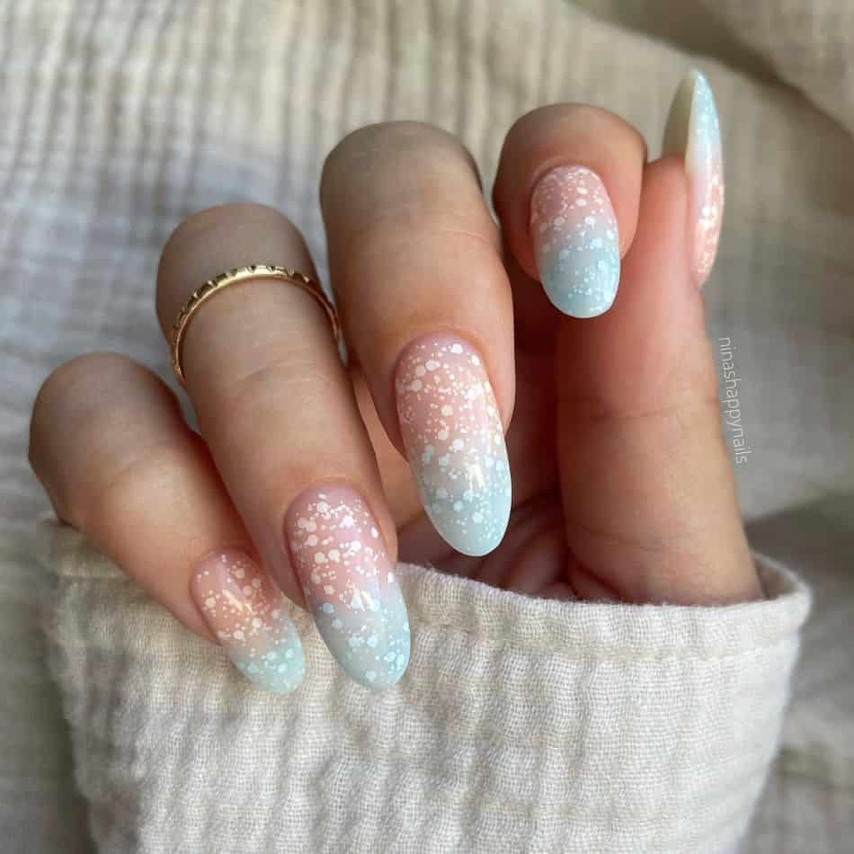 Gradient Speckled Baby Blue Nails Gradient Speckled Baby Blue Nails