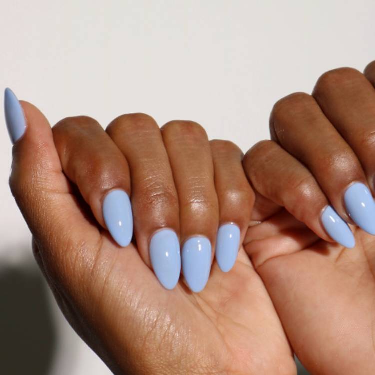 Solid Light Blue Short Almond Glossy Nails Solid Light Blue Short Almond Glossy Nails — Baby Blue Nails