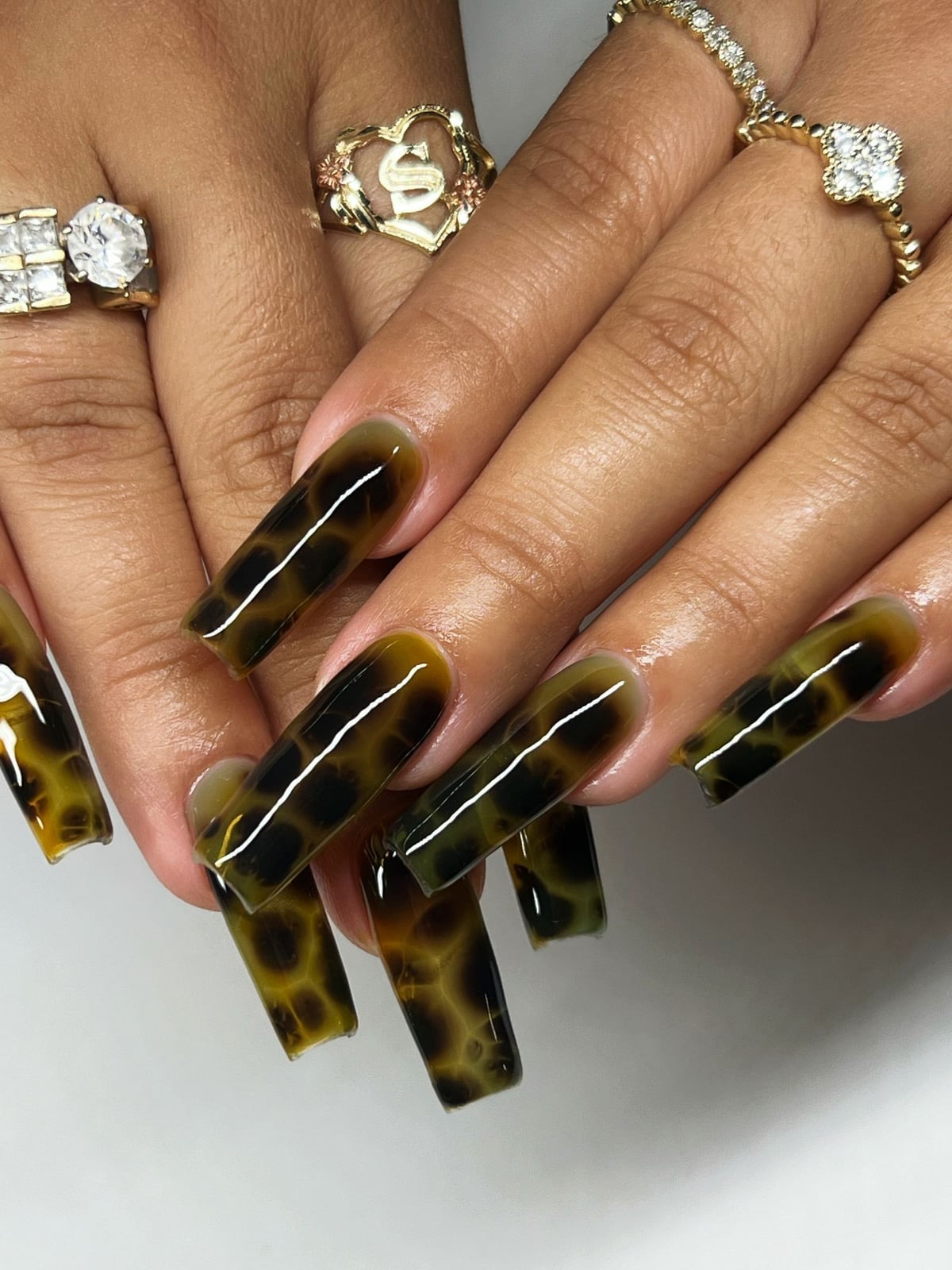 Translucent Brown Tortoiseshell Long Coffin Nails Translucent Brown Tortoiseshell Long Coffin Nails — Baddie Nails