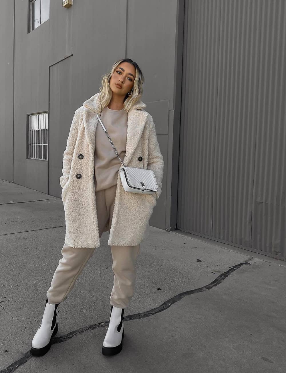 Casual Cream Teddy Fleece Coat Sweatshirt Casual Cream Teddy Fleece Coat Sweatshirt — Baddie Outfits