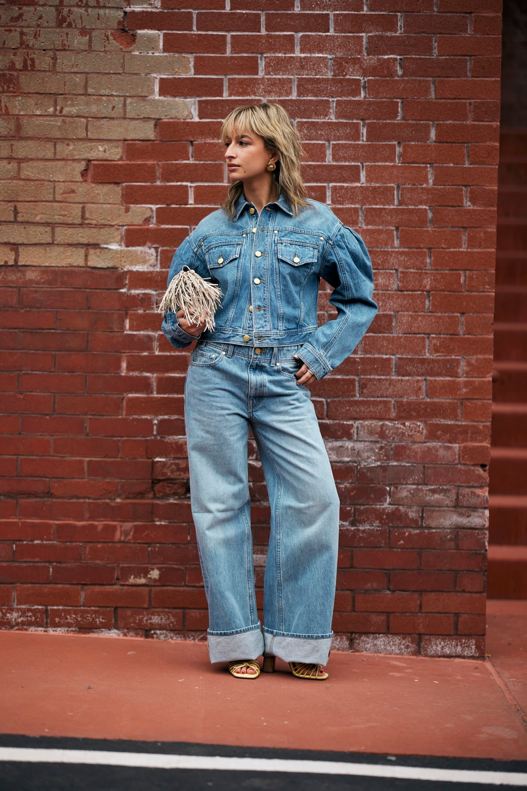 Matching denim jacket with oversized baggy jeans Matching denim jacket with oversized baggy jeans — Baggy Jeans Outfits