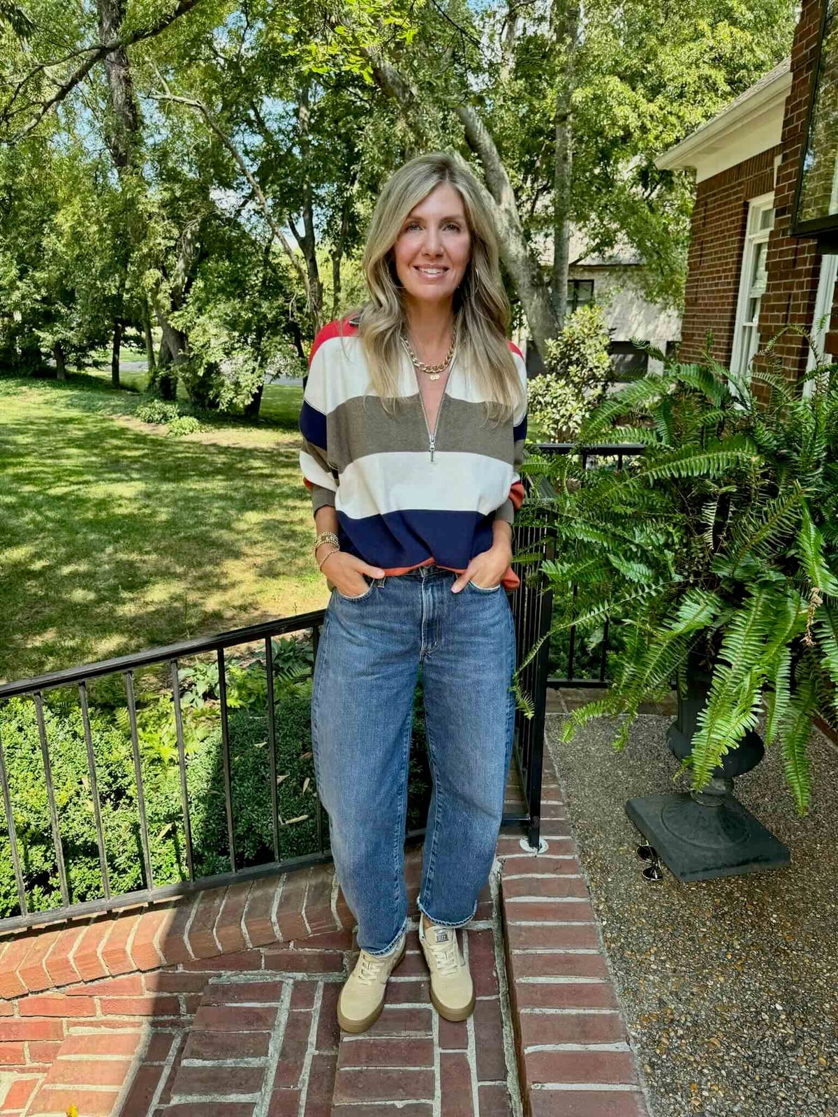 Striped Pullover With Medium Wash Barrel Jeans Striped Pullover With Medium Wash Barrel Jeans — Barrel Jeans Outfits