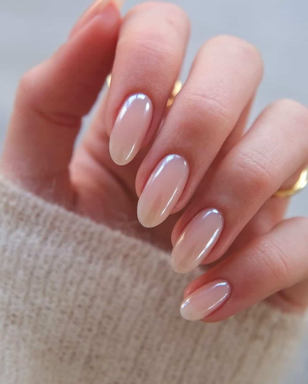 Short Oval Sheer Nude Nails Short Oval Sheer Nude Nails — Basic Nails