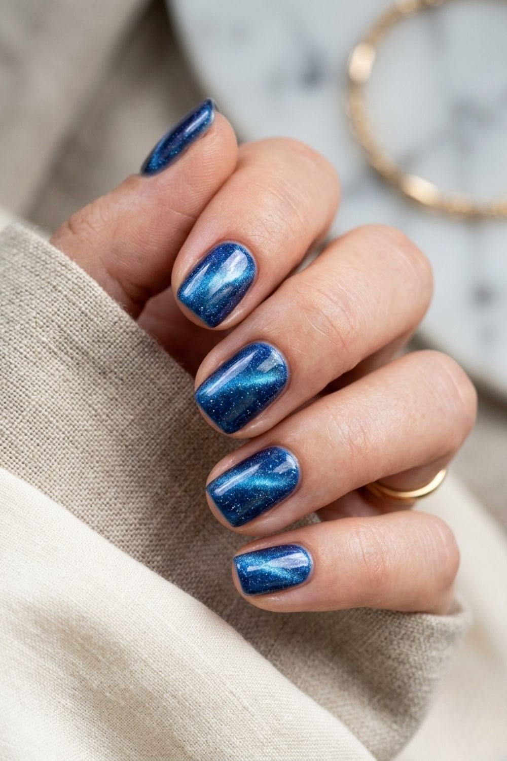 Short Square Dark Blue Cat-Eye Nails Short Square Dark Blue Cat-Eye Nails — Basic Nails