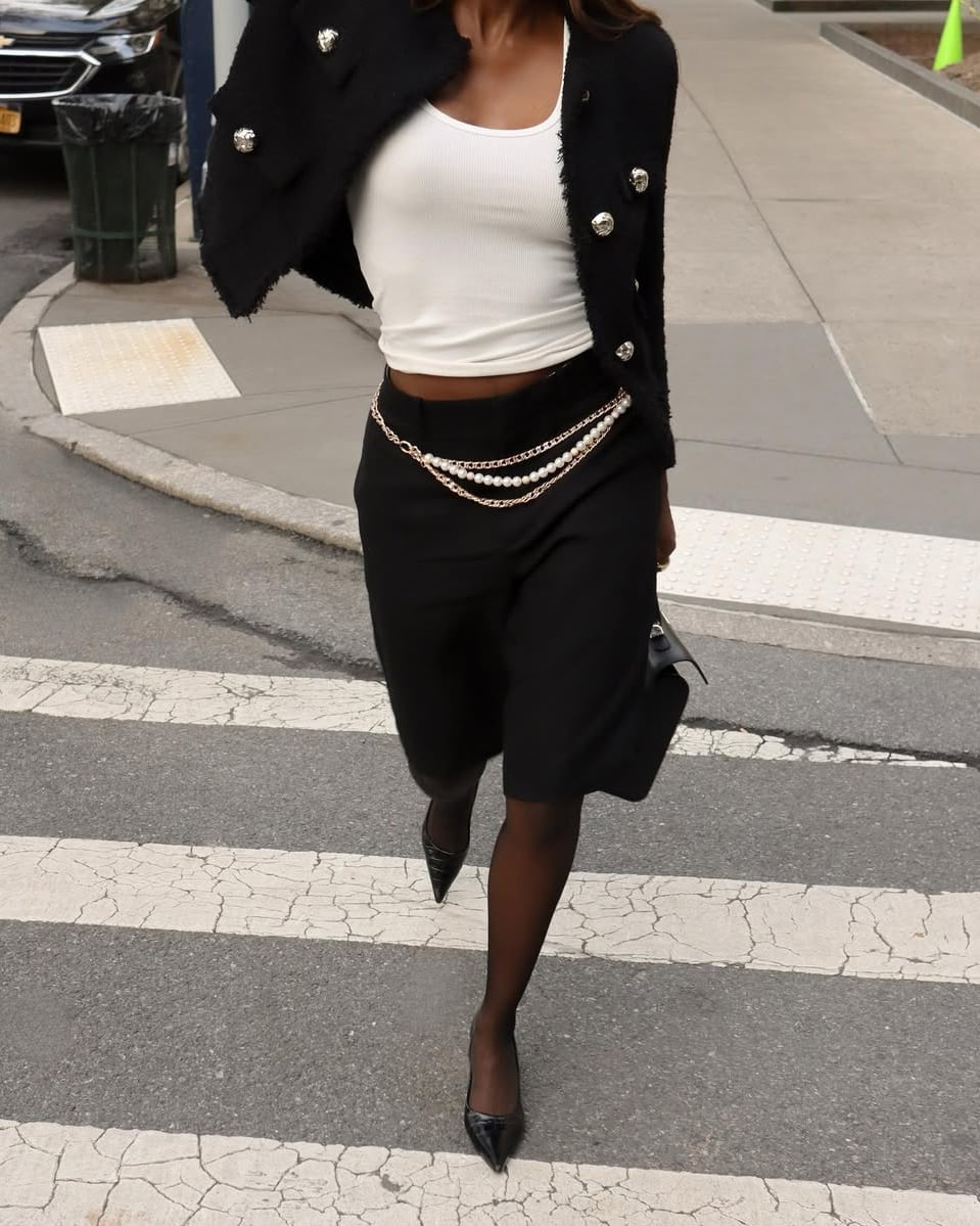 Layered Chain and Pearl Belt Accents Tweed Jacket Layered Chain and Pearl Belt Accents Tweed Jacket — Belt Outfits