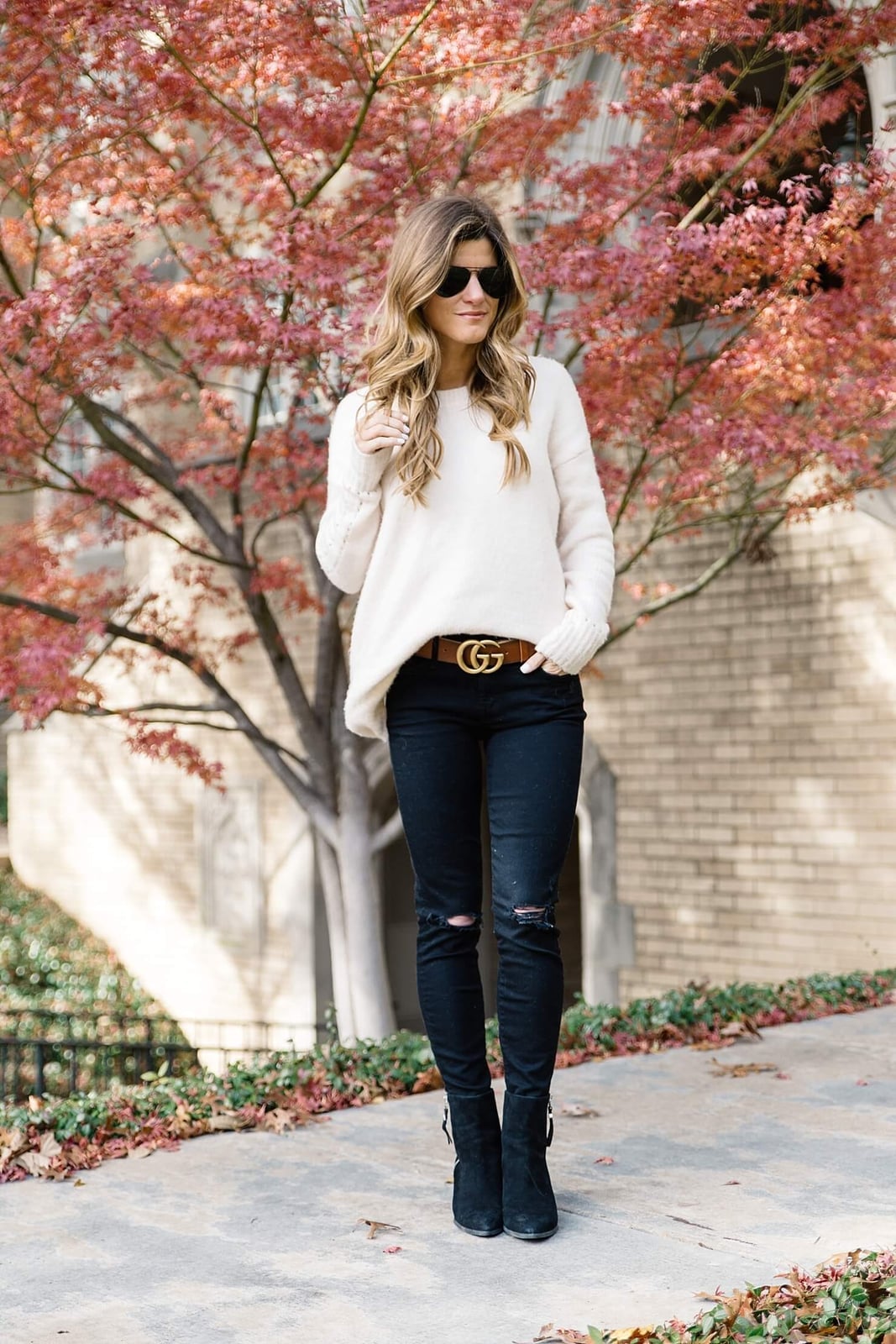 Large Gold Buckle Belt With Skinny Jeans Large Gold Buckle Belt With Skinny Jeans — Belt Outfits