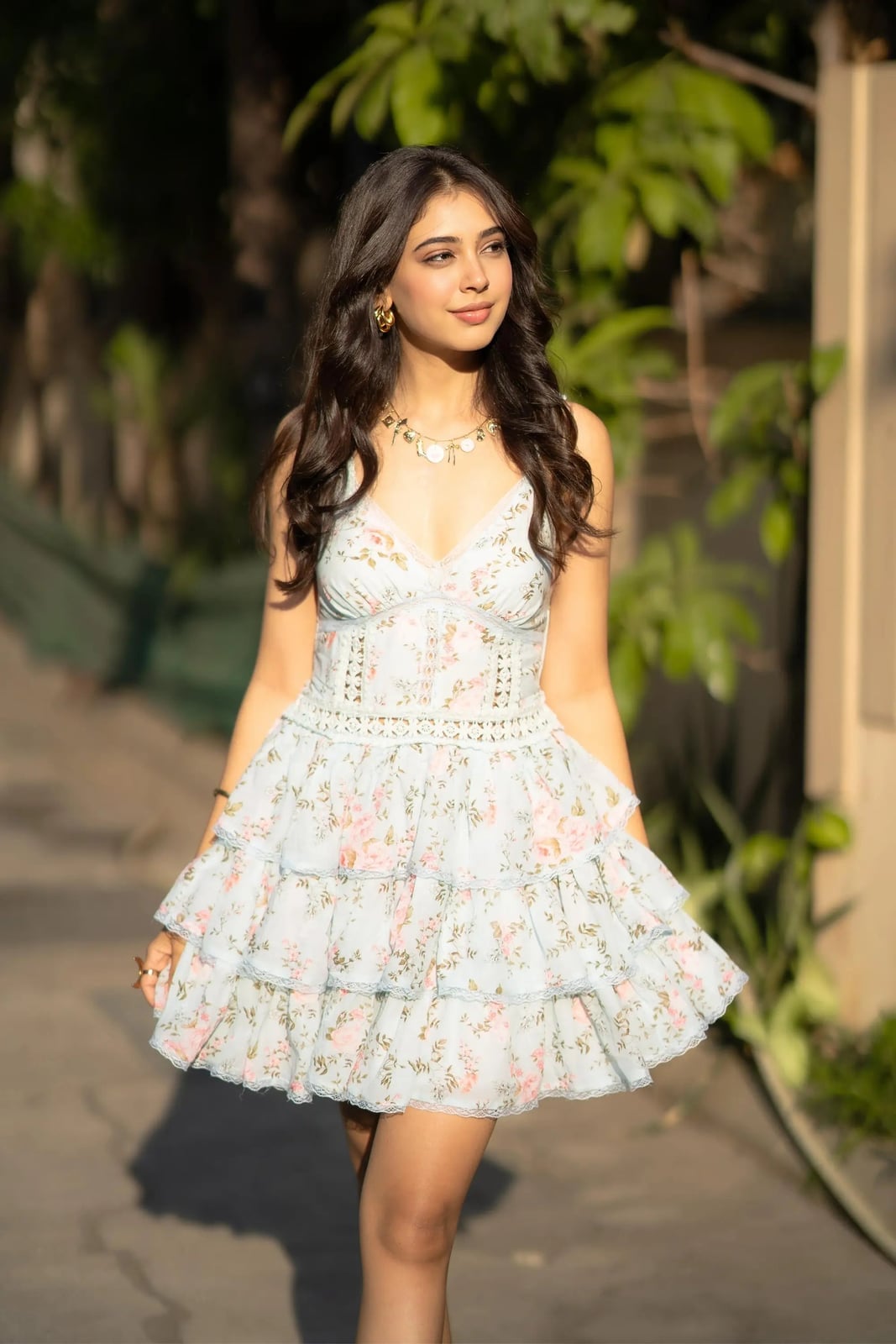 Light Blue Floral Print Tiered Mini Dress, Strappy Sandals Light Blue Floral Print Tiered Mini Dress, Strappy Sandals — Birthday Dresses Outfit
