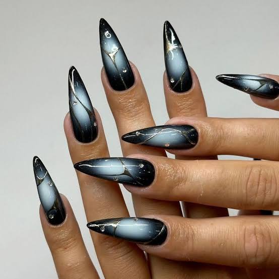 Long Almond Gradient Gold Line Accent Long Almond Gradient Gold Line Accent — Black Chrome Nails