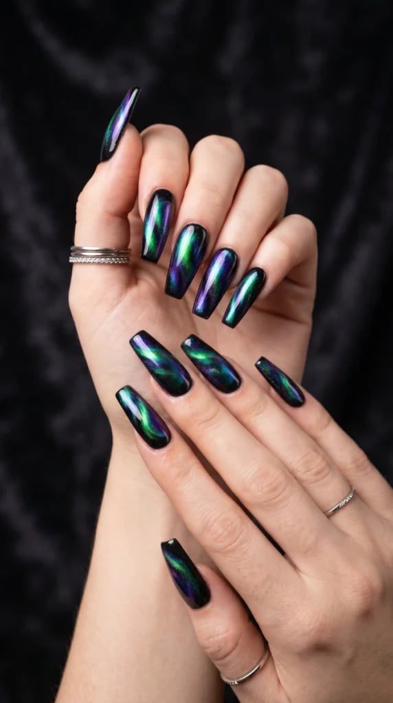 Long Coffin Aurora Chrome Effect Long Coffin Aurora Chrome Effect — Black Chrome Nails