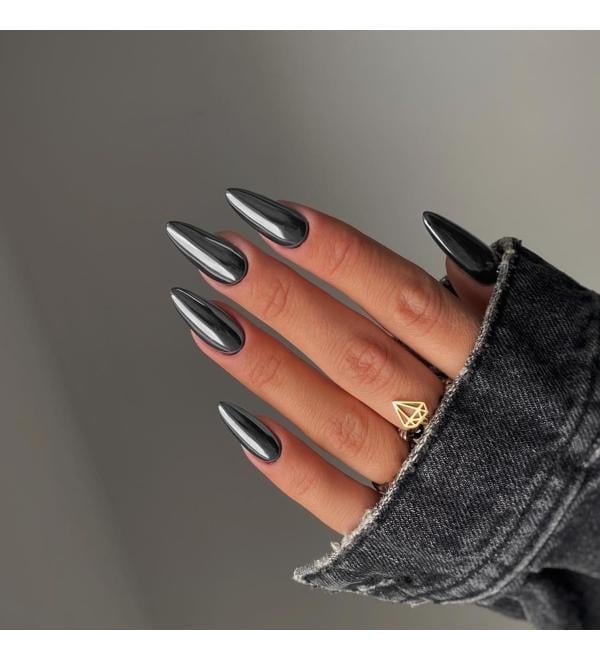 Long Stiletto Solid Black Chrome Long Stiletto Solid Black Chrome — Black Chrome Nails
