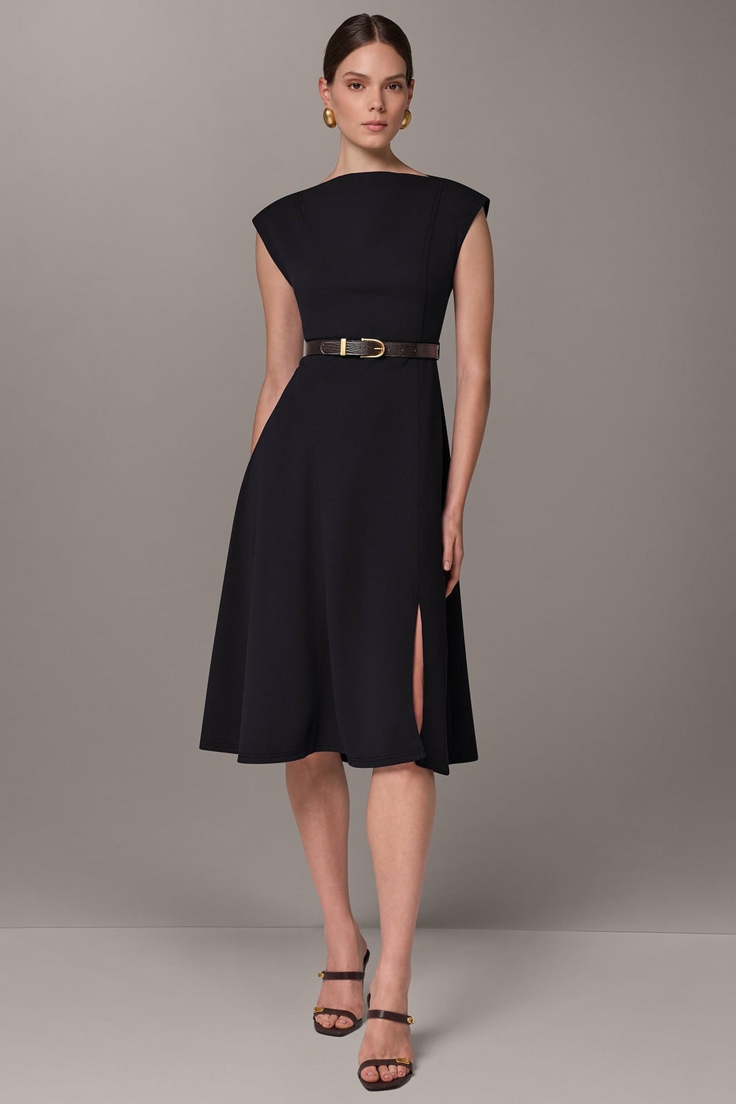 Sleeveless A-Line Black Dress With High Slit Sleeveless A-Line Black Dress With High Slit — Black Dress Outfits