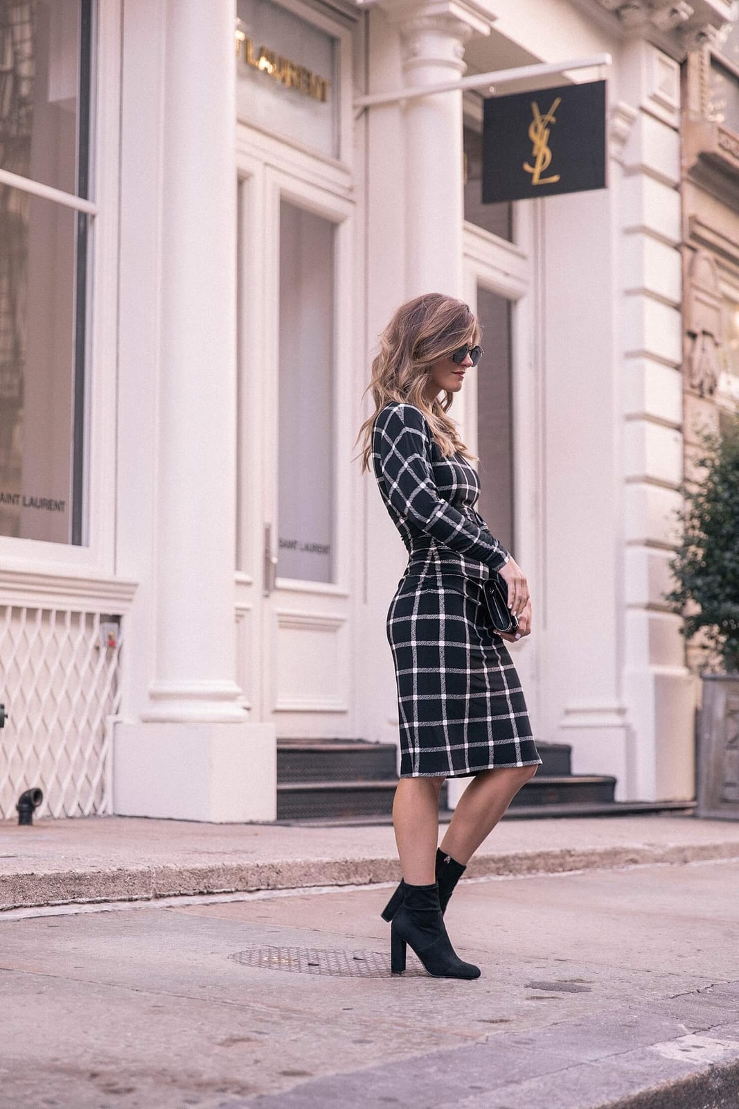 Plaid Black And White Jersey Knit Dress Plaid Black And White Jersey Knit Dress — Black Dress Outfits