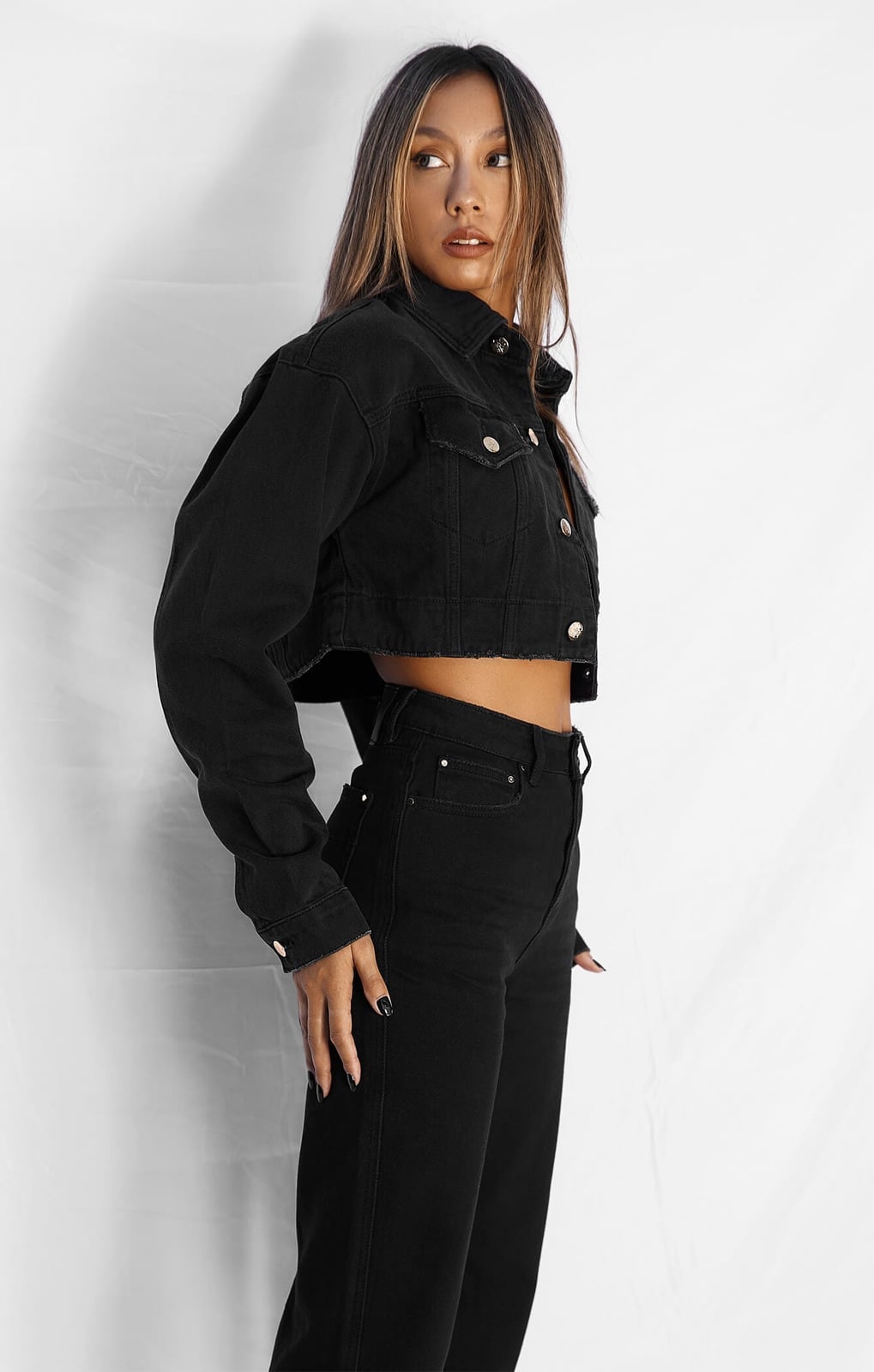 Cropped Black Denim Jacket With Raw Hem Cropped Black Denim Jacket With Raw Hem — Black Jean Jacket Outfit