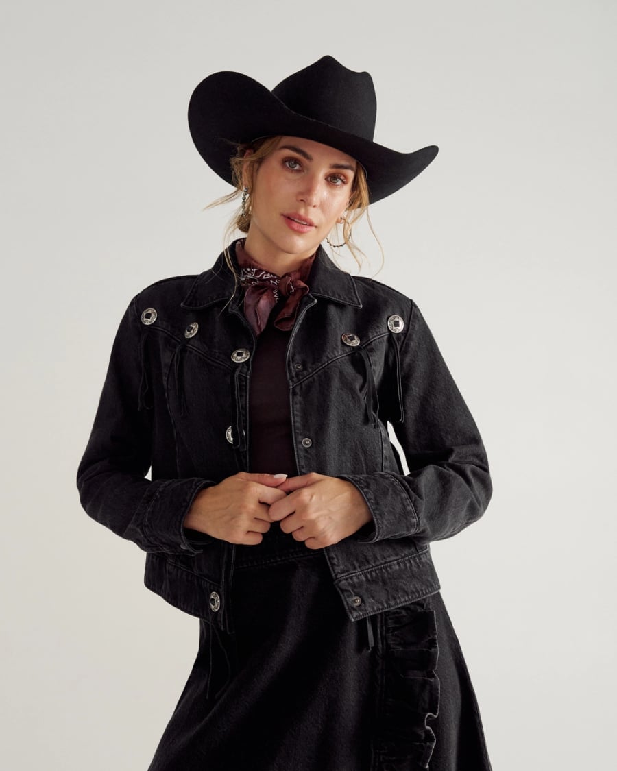 Black Denim Jacket With Cowboy Hat Black Denim Jacket With Cowboy Hat — Black Jean Jacket Outfit