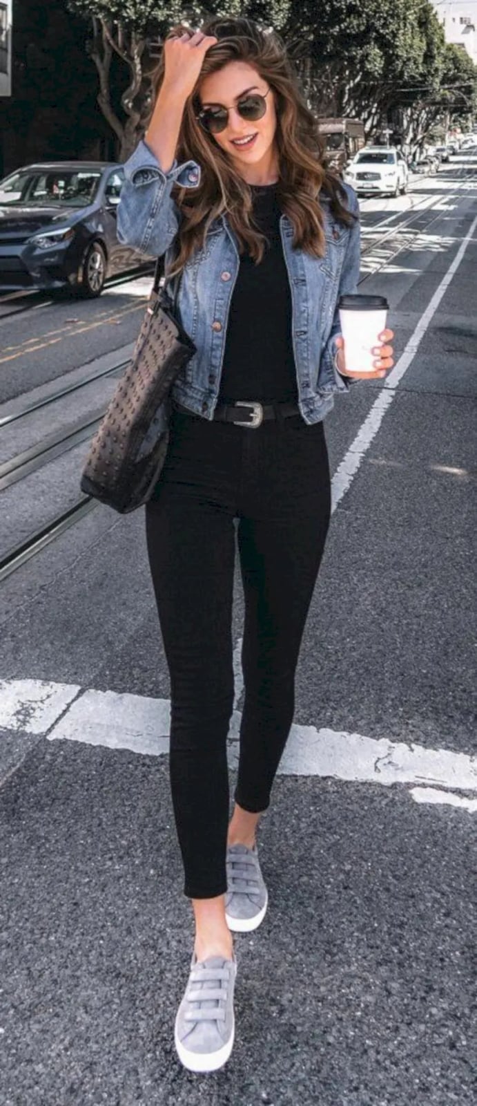 Black Skinny Jeans With A Cropped Denim Jacket Black Skinny Jeans With A Cropped Denim Jacket — Black Jeans Outfits