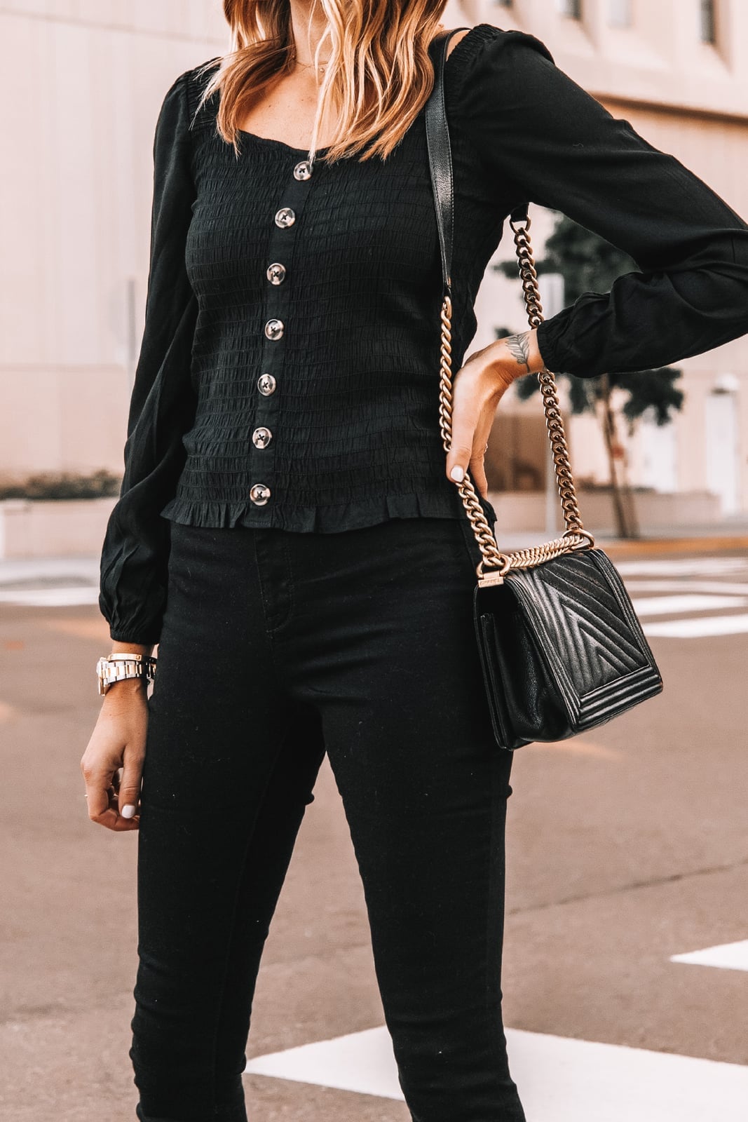 Fitted Black Jeans With A Smocked Top Fitted Black Jeans With A Smocked Top — Black Jeans Outfits