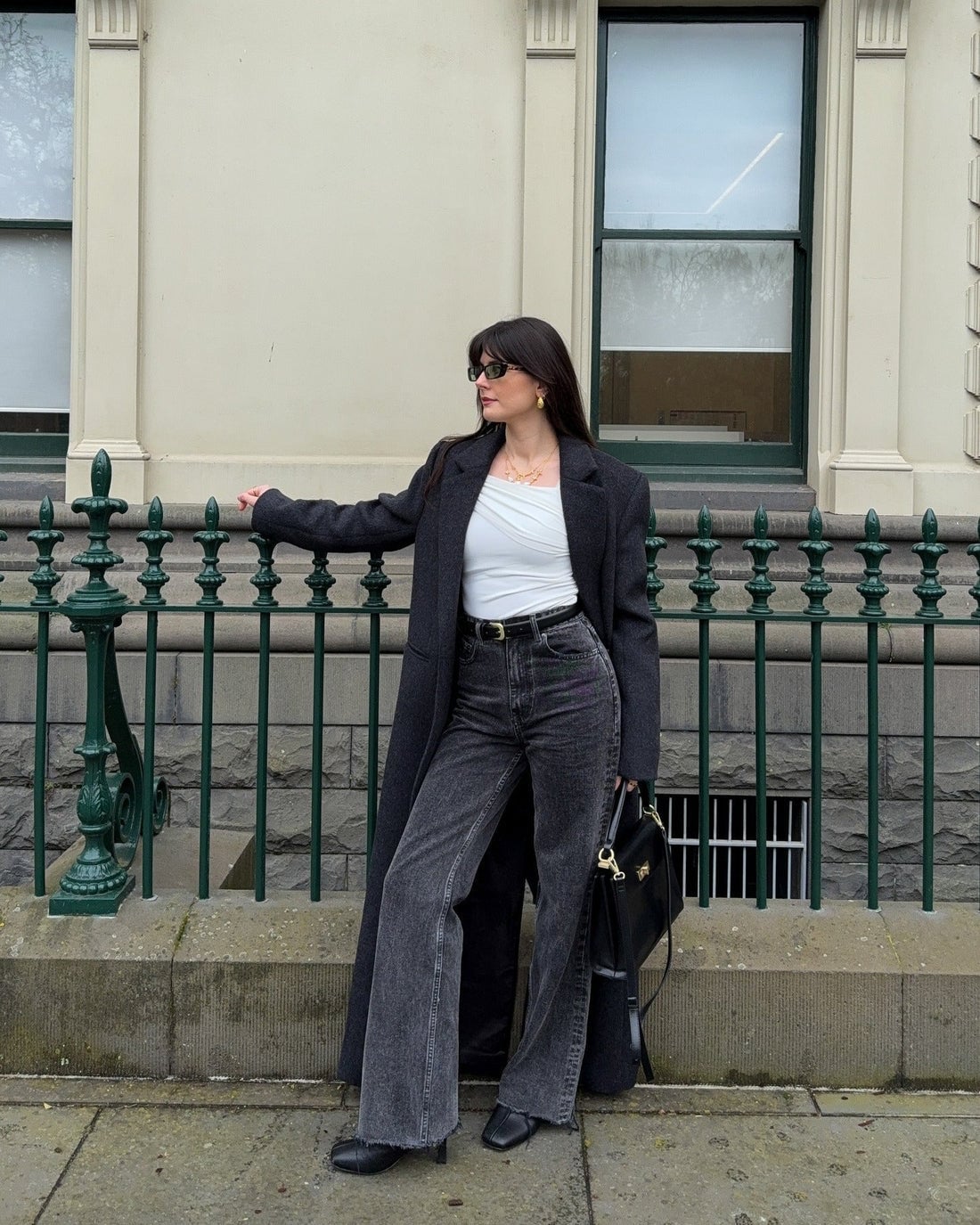 Wide Leg Black Jeans With An Oversized Coat, Charcoal Gray Wide Leg Black Jeans With An Oversized Coat, Charcoal Gray — Black Jeans Outfits