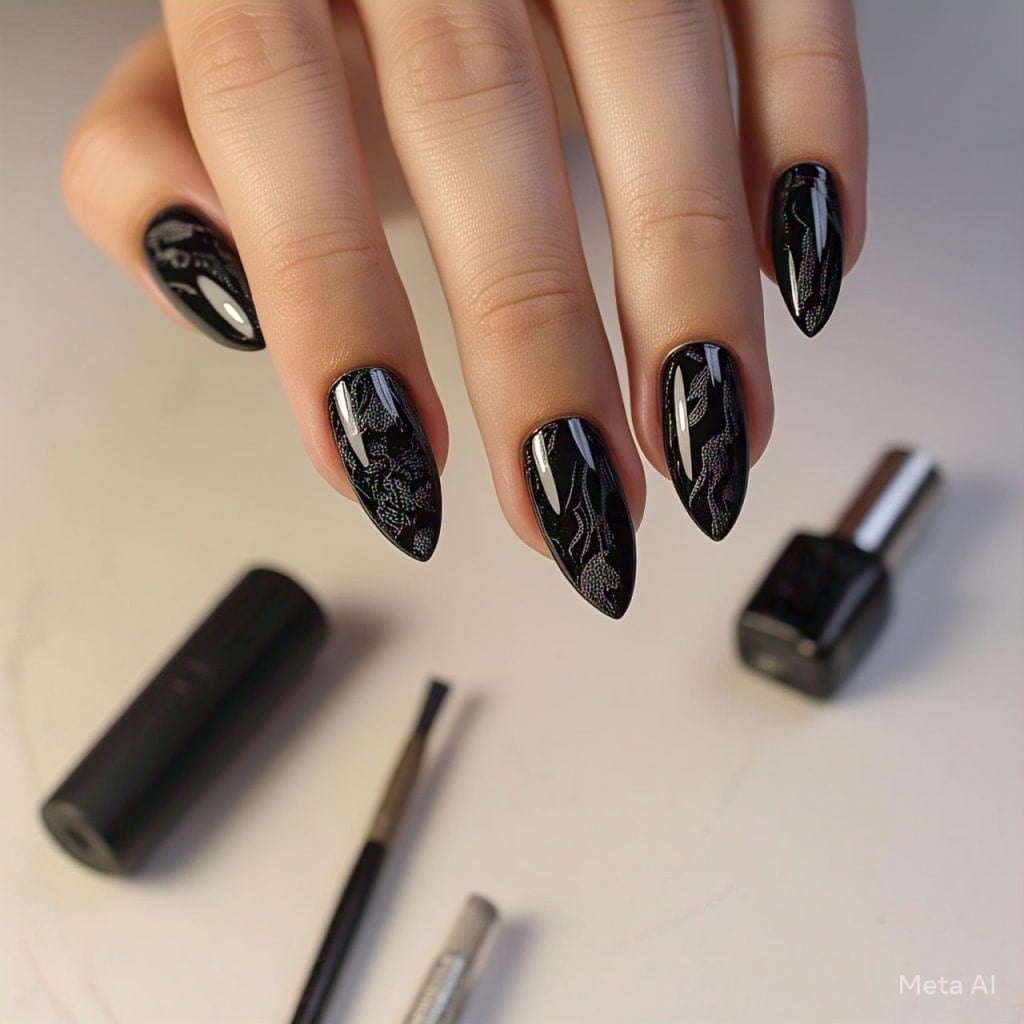 Medium Almond Glossy Black With Lace Pattern Medium Almond Glossy Black With Lace Pattern — Black Nails