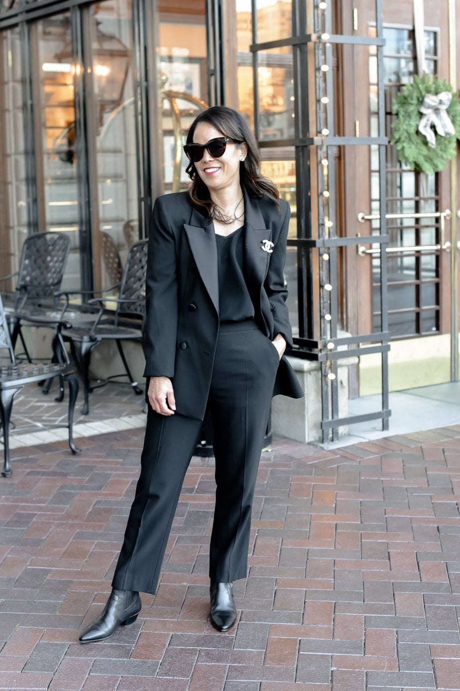 Tuxedo jacket with camisole and slim trousers Tuxedo jacket with camisole and slim trousers — Black Outfits