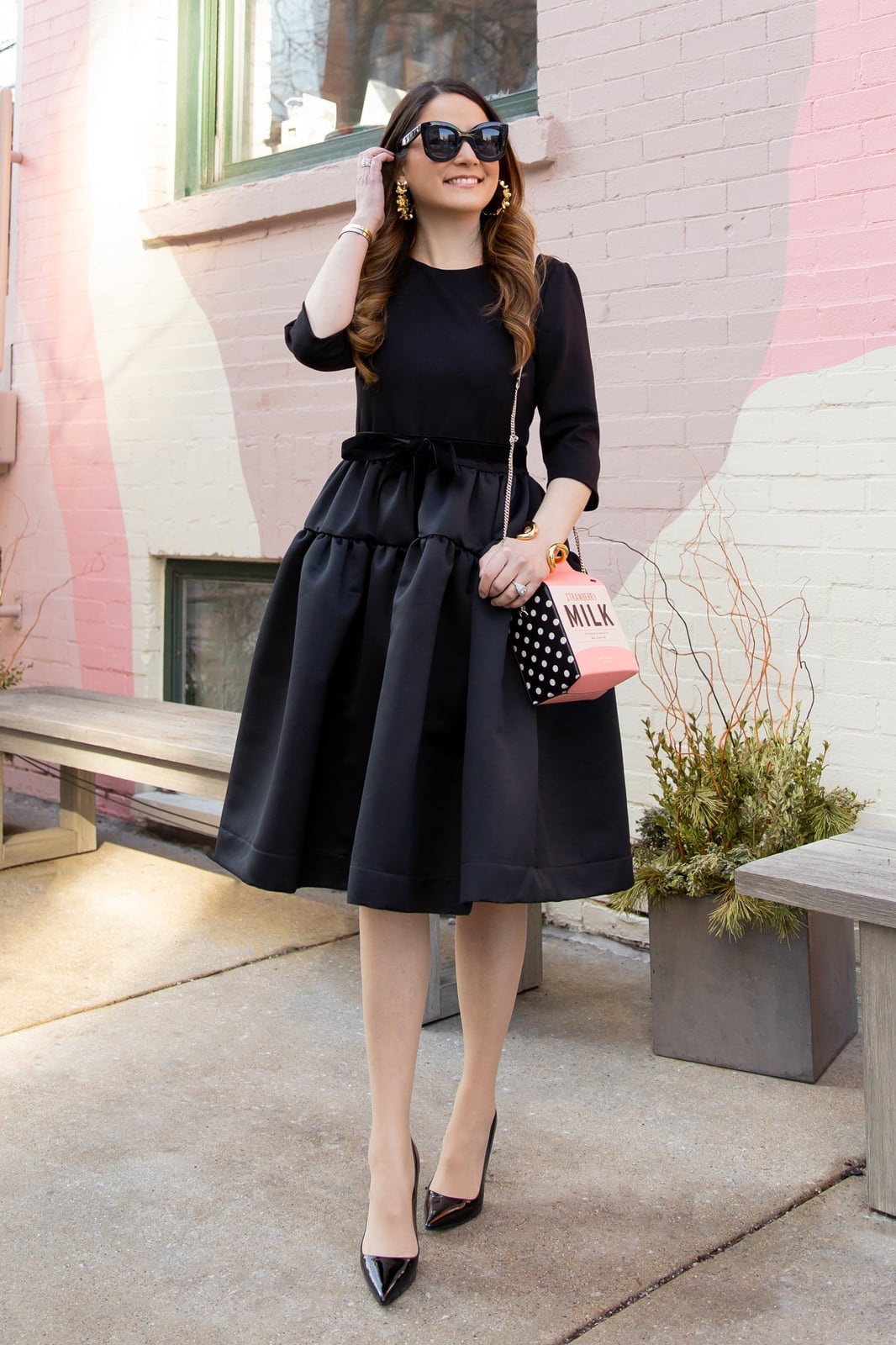 Fit-and-flare dress with velvet belt Fit-and-flare dress with velvet belt — Black Outfits