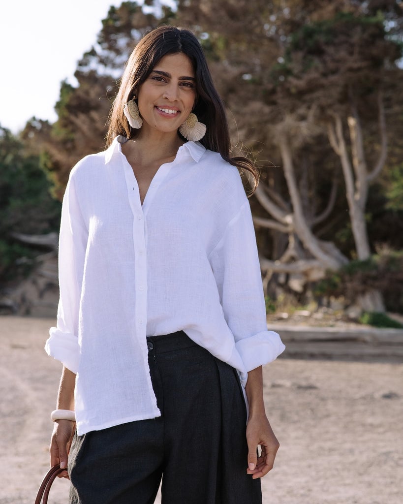Black linen trousers with white shirt Black linen trousers with white shirt — Black Pants Outfits