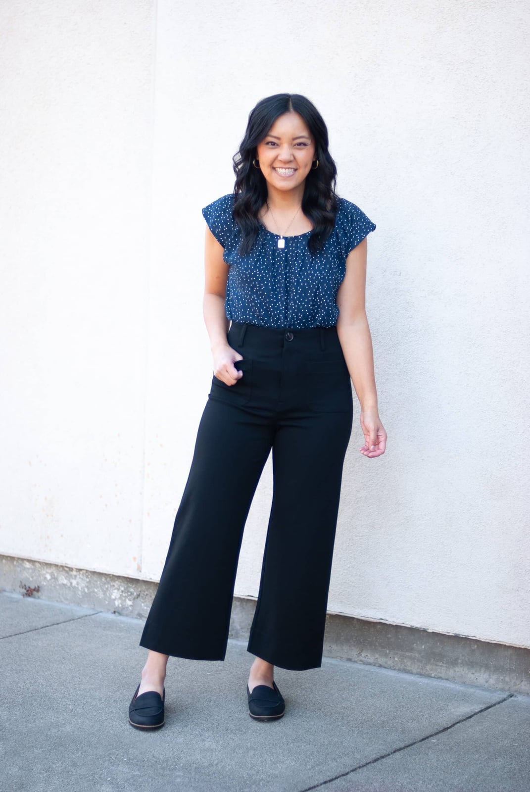 Black wide leg cropped trousers with polka dot blouse Black wide leg cropped trousers with polka dot blouse — Black Pants Outfits