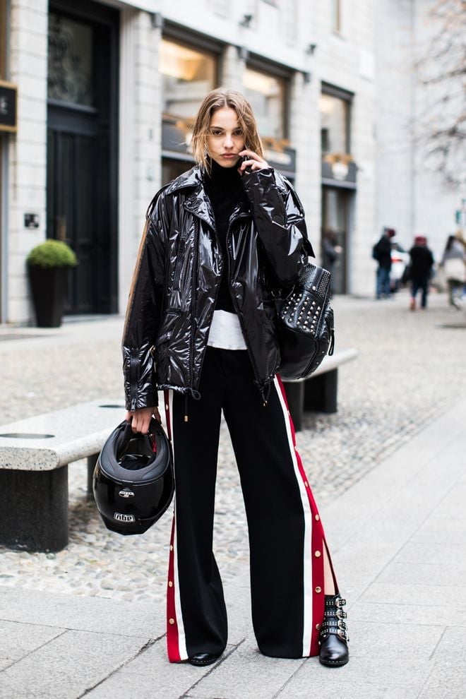 Streetwear black sweatpants with snap buttons and puffer jacket Streetwear black sweatpants with snap buttons and puffer jacket — Black Sweatpants Outfit