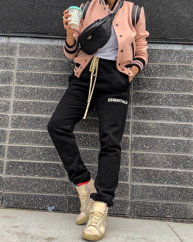 Casual black sweatpants with pink bomber jacket Casual black sweatpants with pink bomber jacket — Black Sweatpants Outfit