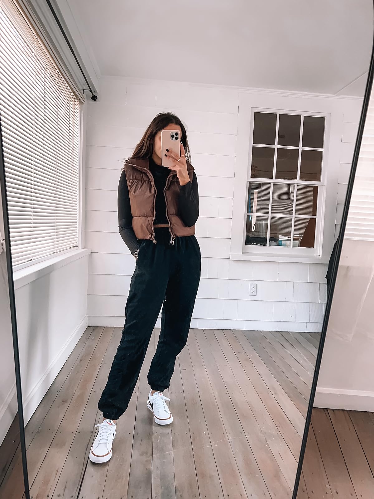 Layered black sweatpants with puffer vest Layered black sweatpants with puffer vest — Black Sweatpants Outfit