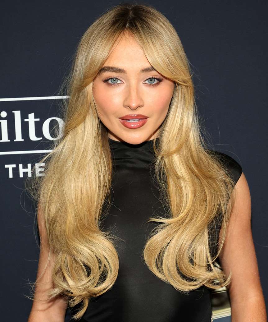 Long Honey Blonde With Subtle Highlights And Curtain Bangs Long Honey Blonde With Subtle Highlights And Curtain Bangs — Blonde Bangs