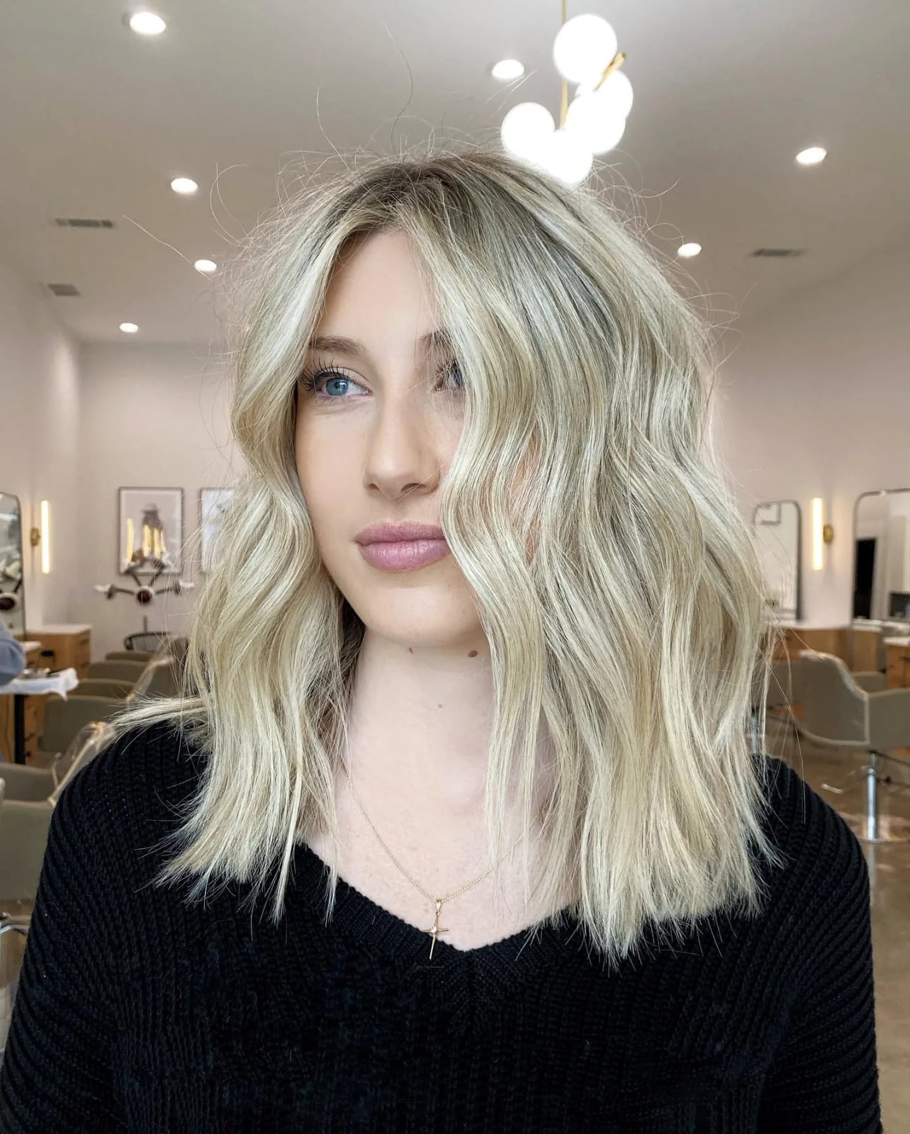 Honey Blonde Lob With Balayage Highlights Honey Blonde Lob With Balayage Highlights