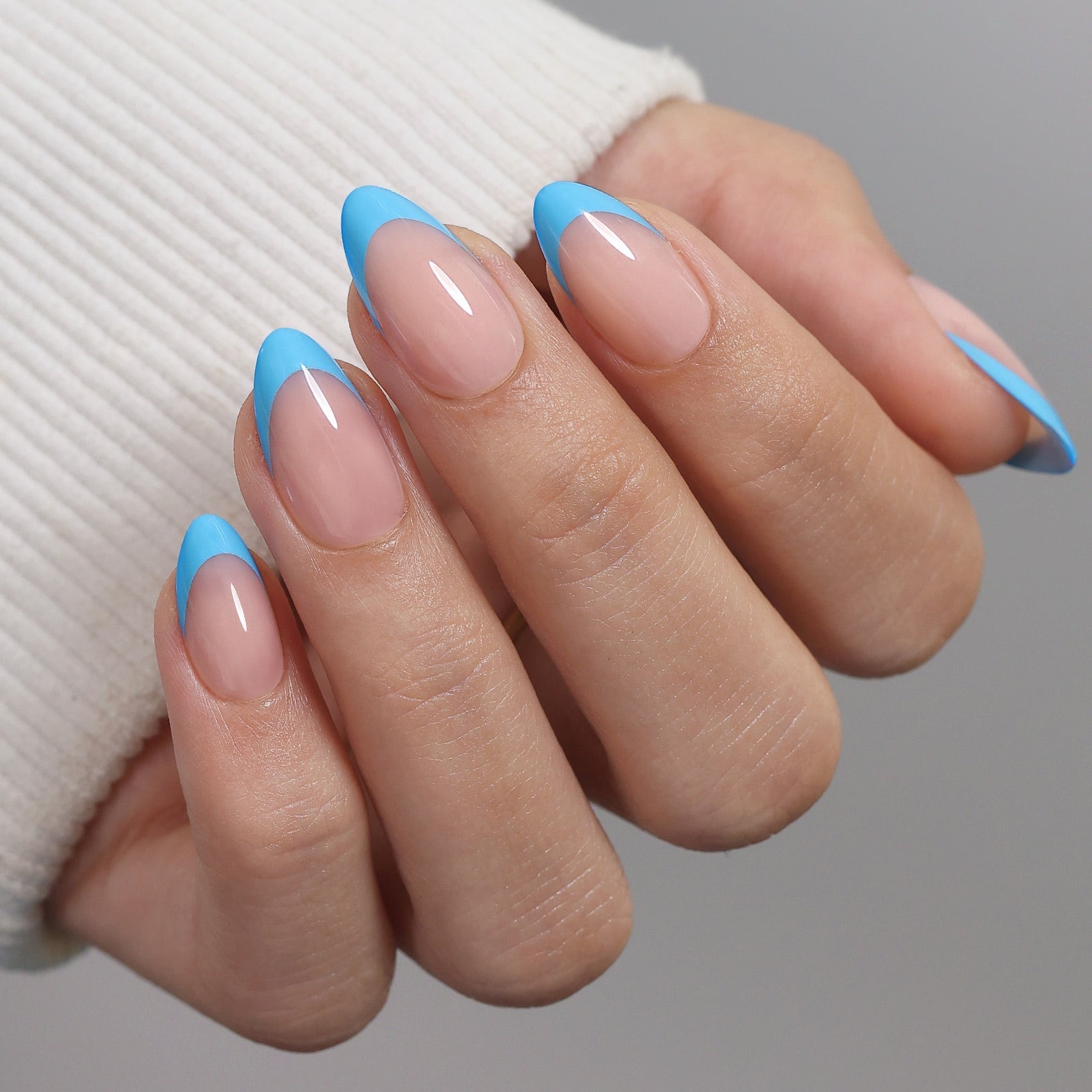 Light Blue French Tip Short Almond Nails Light Blue French Tip Short Almond Nails — Blue Almond Nails