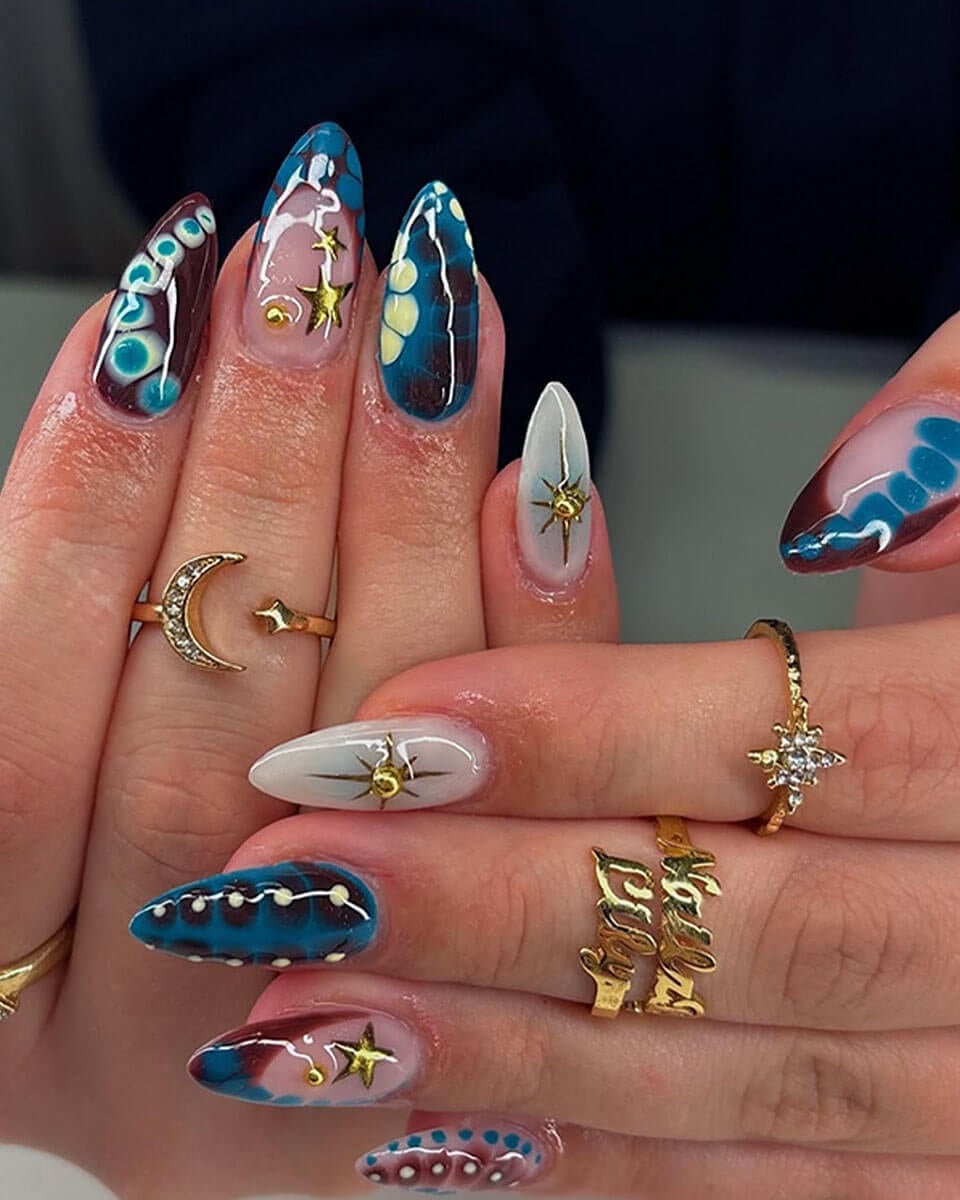 Color Block Gold Star Short Almond Nails Color Block Gold Star Short Almond Nails — Blue Almond Nails