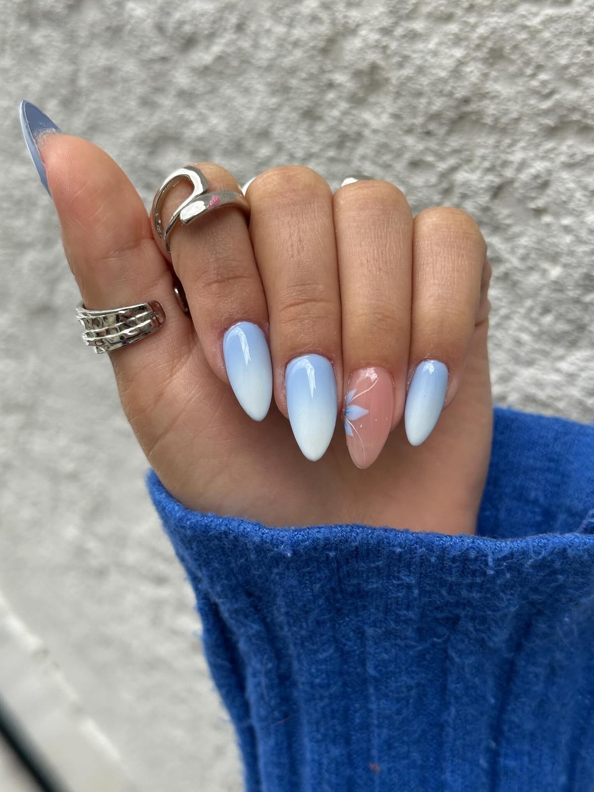 Blue Ombre Floral Accent Almond Nails Blue Ombre Floral Accent Almond Nails — Blue Almond Nails
