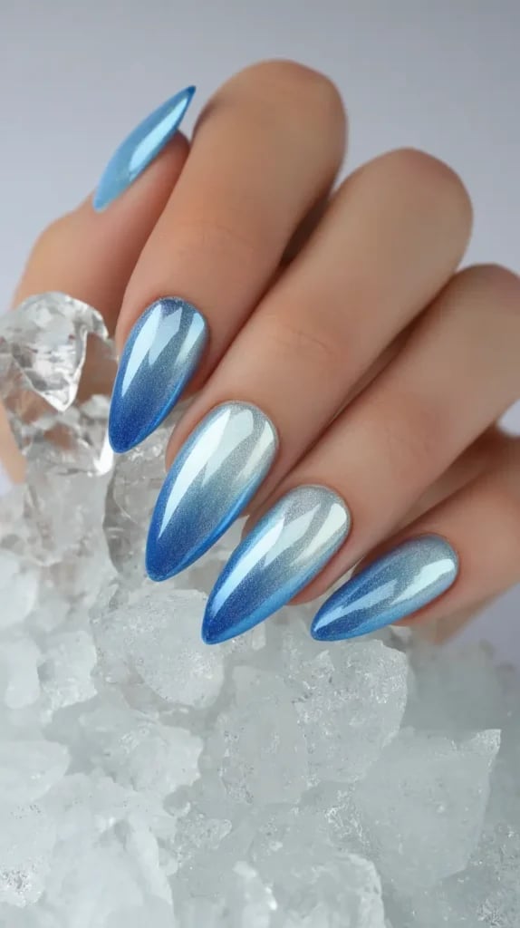 Blue to Silver Ombre Chrome Almond Nails Blue to Silver Ombre Chrome Almond Nails — Blue Chrome Nails