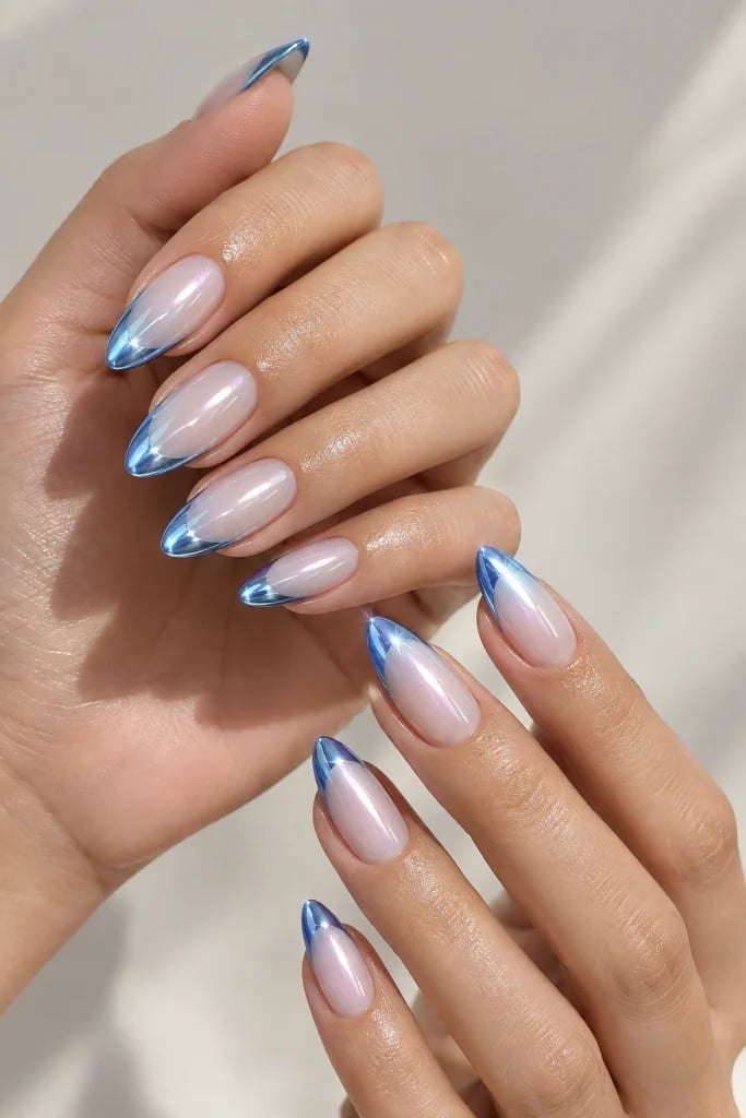 Metallic Blue Chrome French Medium Almond Nails Metallic Blue Chrome French Medium Almond Nails — Blue French Tip Nails
