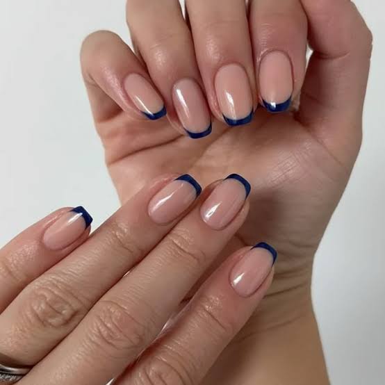 Classic Navy Blue French Medium Oval Nails Classic Navy Blue French Medium Oval Nails — Blue French Tip Nails