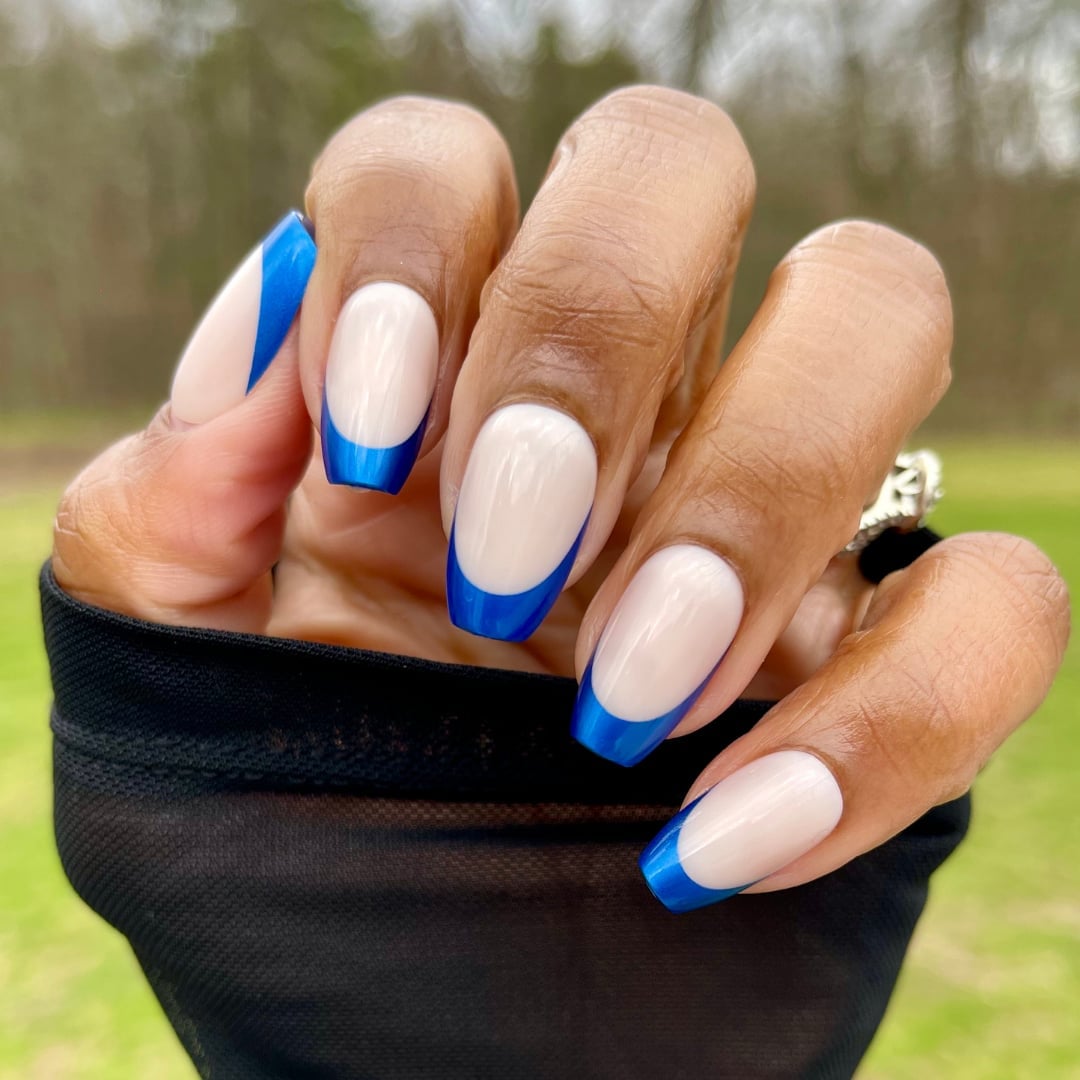 Metallic Blue Line Medium Square Nails Metallic Blue Line Medium Square Nails — Blue French Tip Nails