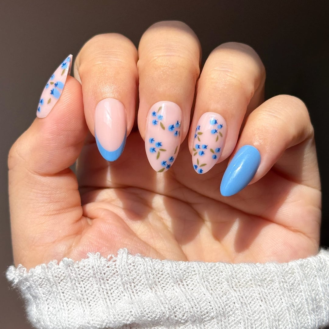 Light Blue Floral Motifs Medium Almond Nails Light Blue Floral Motifs Medium Almond Nails — Blue French Tip Nails