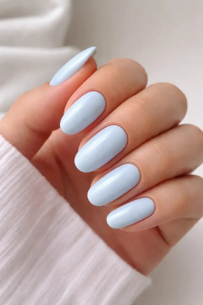 Soft Creamy Pastel Blue Short Oval Nails Soft Creamy Pastel Blue Short Oval Nails — Blue Nails