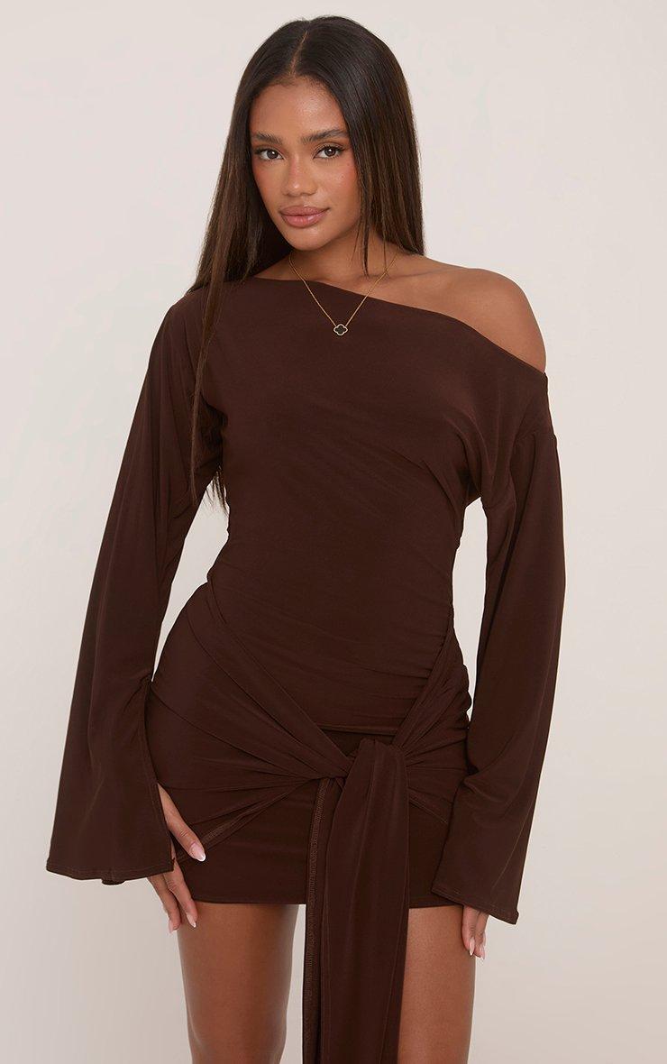 Chocolate brown slinky mini dress with flared sleeves Chocolate brown slinky mini dress with flared sleeves — Bodycon Dresses