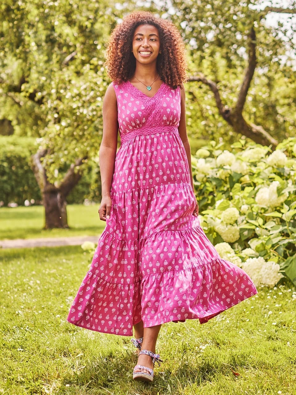 Pink tiered maxi dress with lace trim Pink tiered maxi dress with lace trim — Boho Dresses