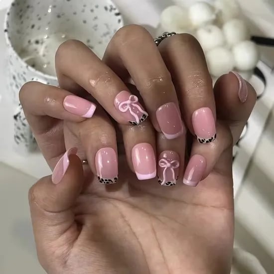Leopard Print French Tip Pink Square Nails With 3D Bows Leopard Print French Tip Pink Square Nails With 3D Bows — Bow Nails