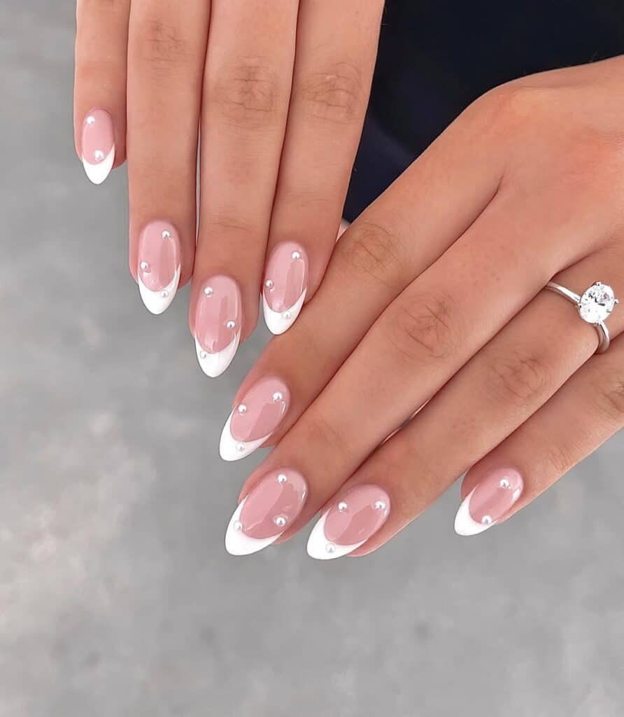 Medium Oval Pearl Accent French Tip Nails Medium Oval Pearl Accent French Tip Nails — Bridal Nails