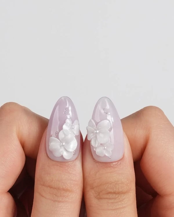 Medium Almond Lavender With 3D Flowers Medium Almond Lavender With 3D Flowers — Bride Nail