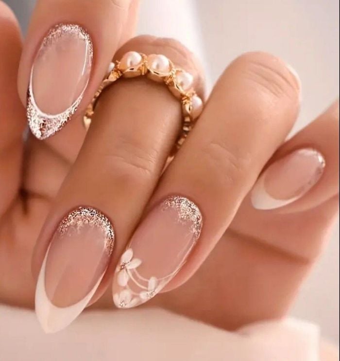 Medium Almond Gold Glitter French With Floral Art Medium Almond Gold Glitter French With Floral Art — Bride Nail
