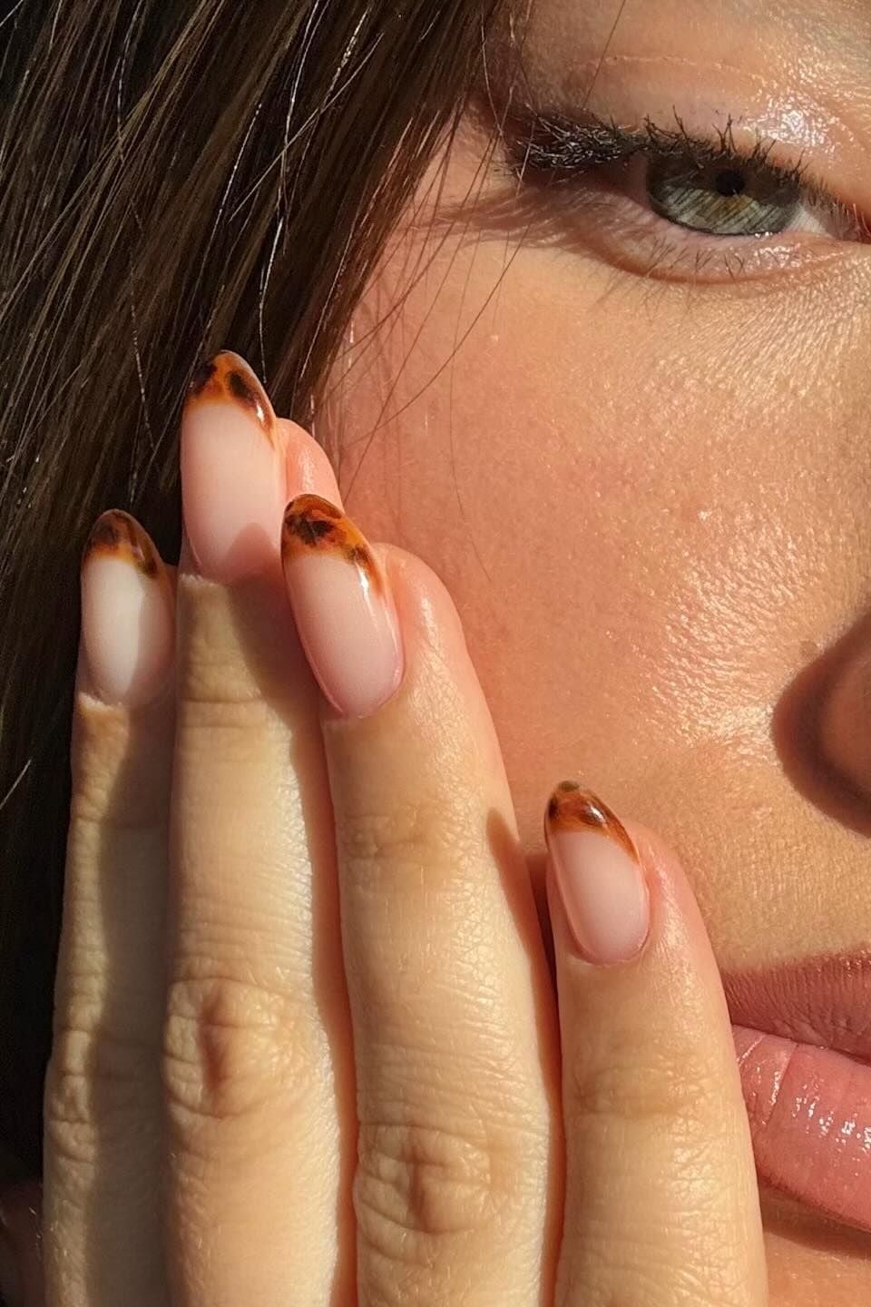Medium Almond Tortoiseshell French Tip Nails, Glossy Medium Almond Tortoiseshell French Tip Nails, Glossy — Brown Almond Nails