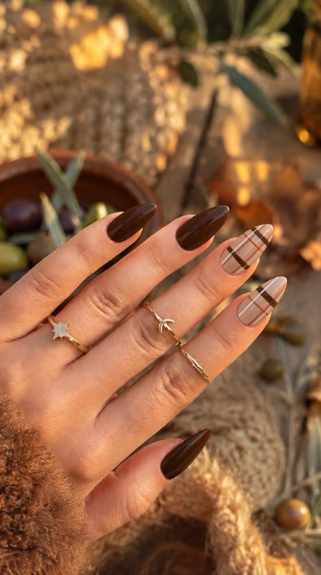 Glossy Brown Plaid Pattern Almond Nails Glossy Brown Plaid Pattern Almond Nails — Brown Almond Nails