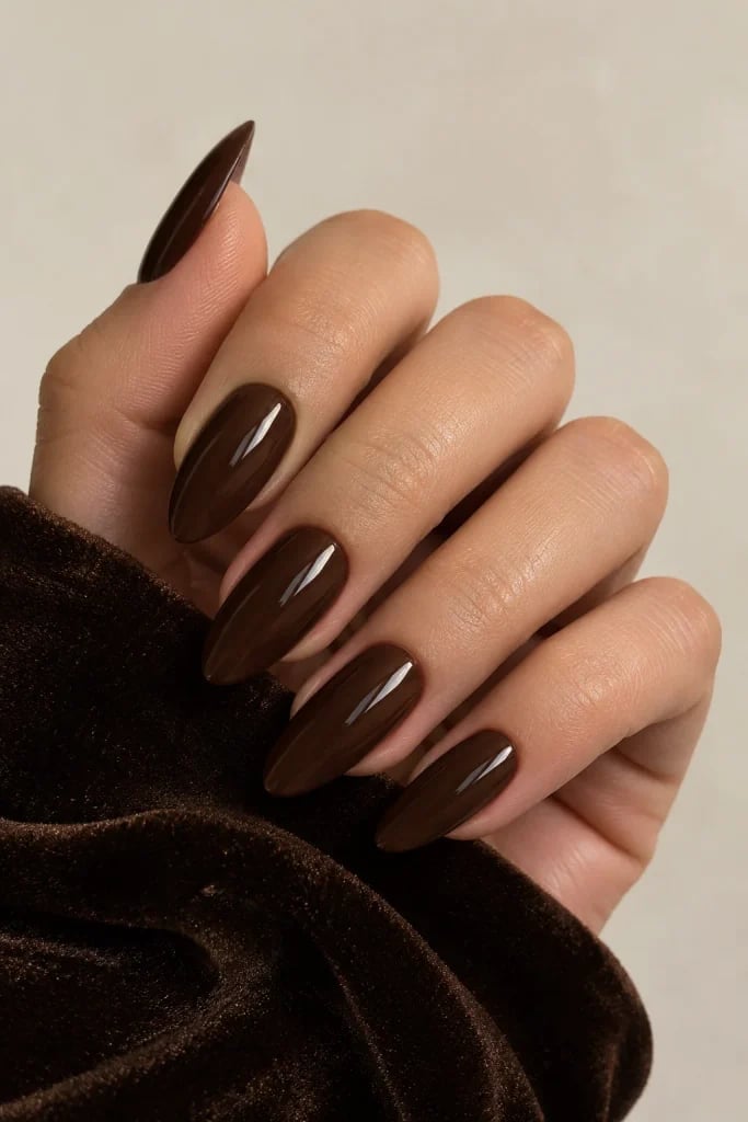 Glossy Chocolate Brown Chrome Almond Nails Glossy Chocolate Brown Chrome Almond Nails — Brown Almond Nails