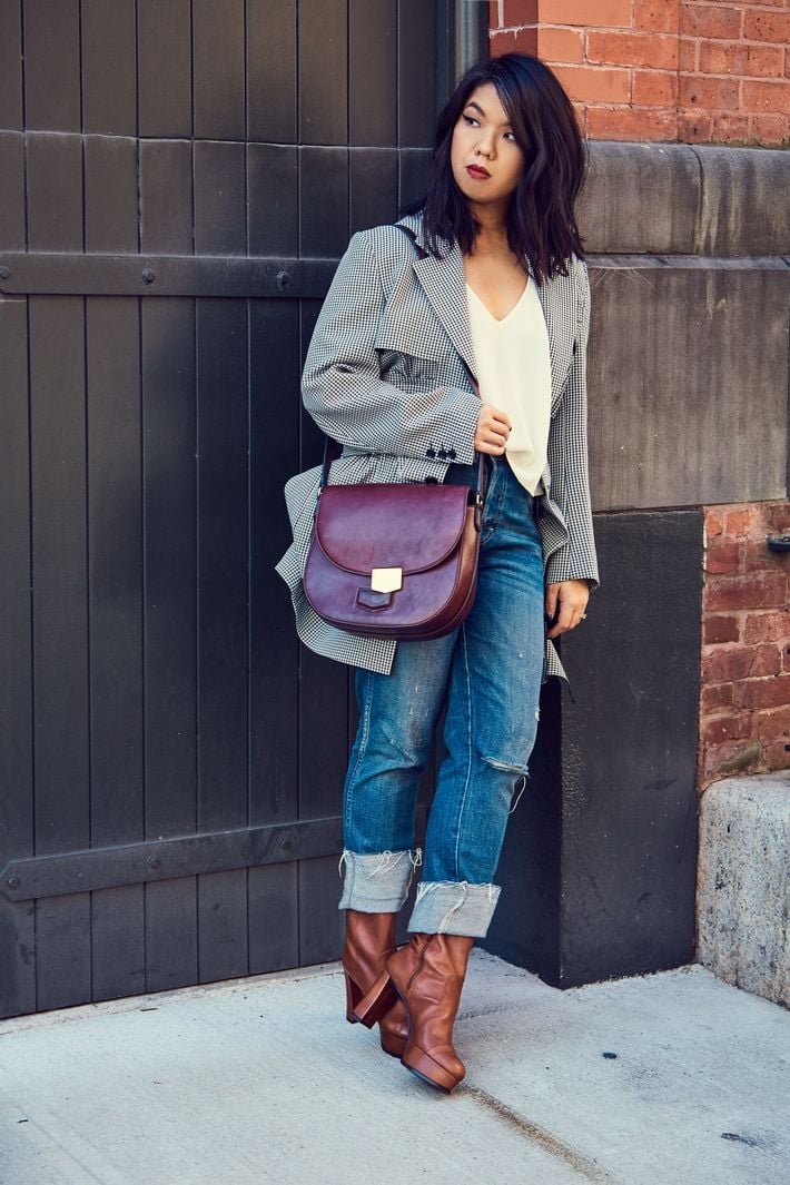 Brown platform boots with cuffed jeans and checked blazer Brown platform boots with cuffed jeans and checked blazer — Brown Boots Outfit